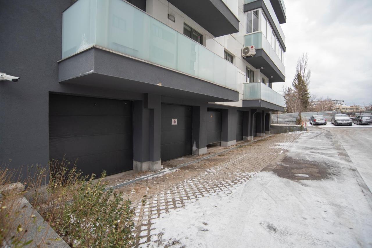 Sunny & Stylish Brand New 2Bdr Apartment + Parking Sofia Eksteriør billede