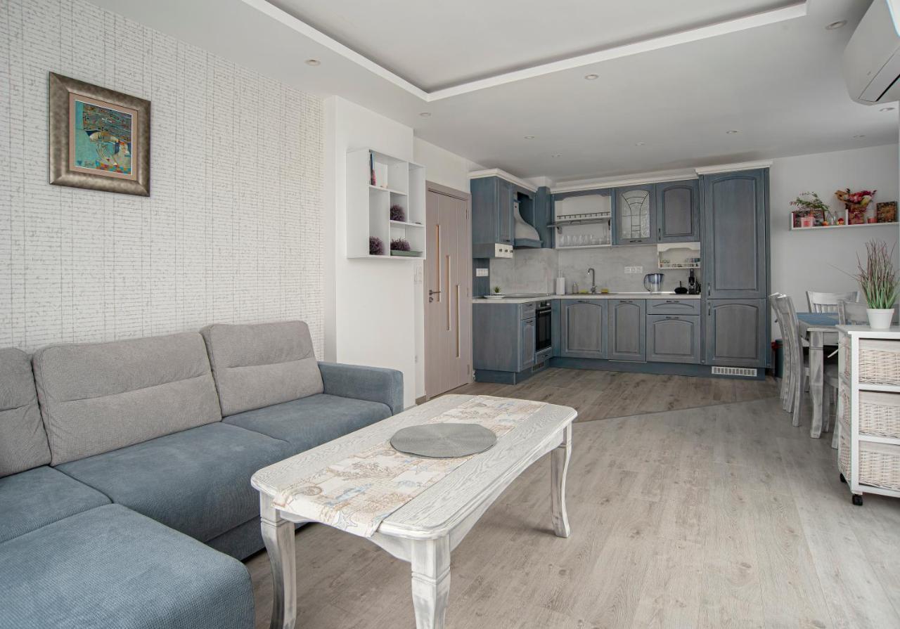 Sunny & Stylish Brand New 2Bdr Apartment + Parking Sofia Eksteriør billede