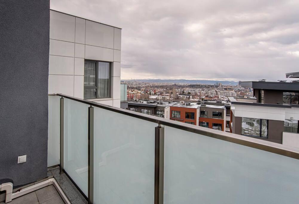 Sunny & Stylish Brand New 2Bdr Apartment + Parking Sofia Eksteriør billede