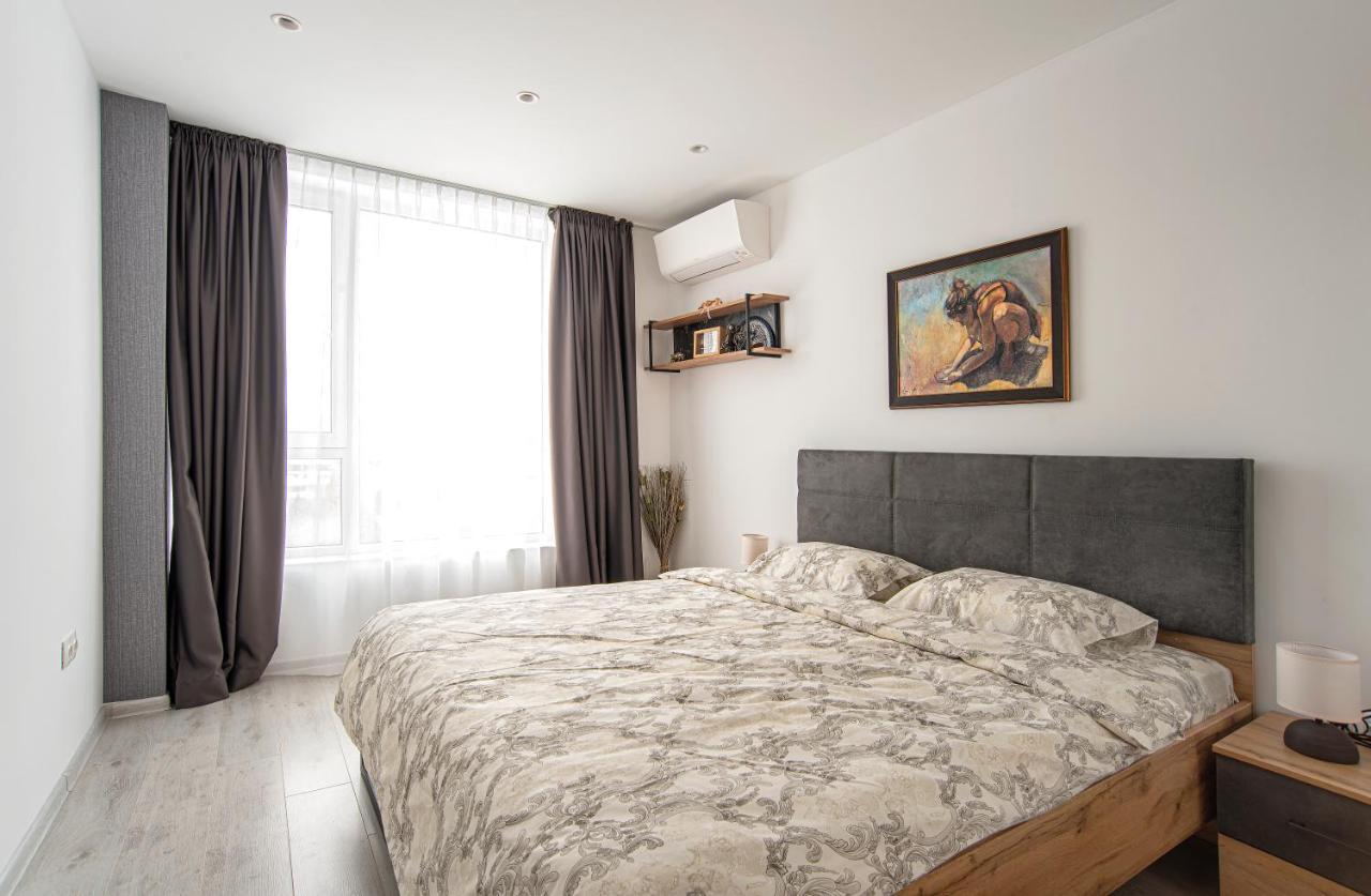 Sunny & Stylish Brand New 2Bdr Apartment + Parking Sofia Eksteriør billede