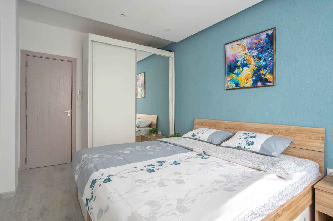 Sunny & Stylish Brand New 2Bdr Apartment + Parking Sofia Eksteriør billede